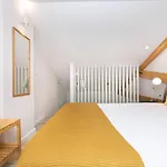 Charming Campo De Ourique Duplex Lisbona