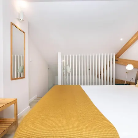 Charming Campo De Ourique Duplex Lissabon
